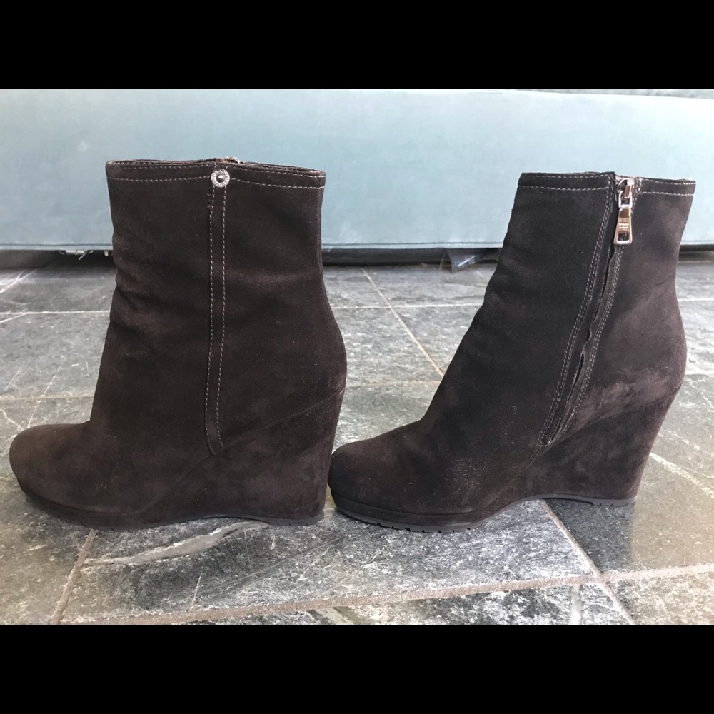 Super fashionable Prada Boots sz 9.